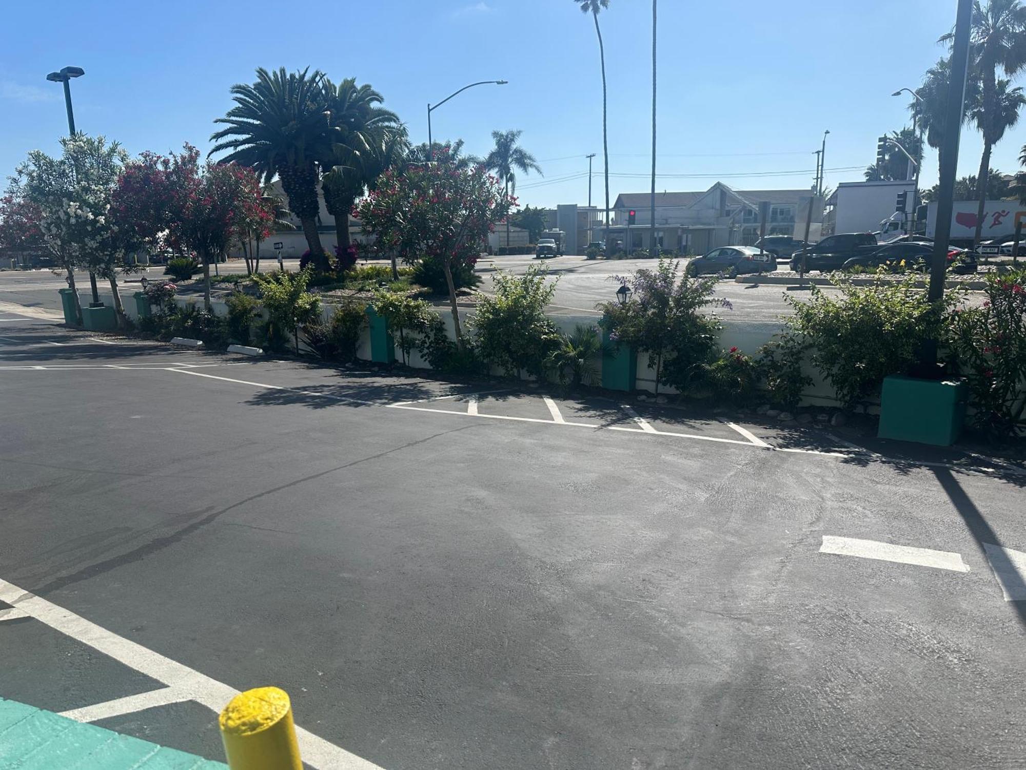 Super 8 By Wyndham Oceanside Downtown Hotell Exteriör bild