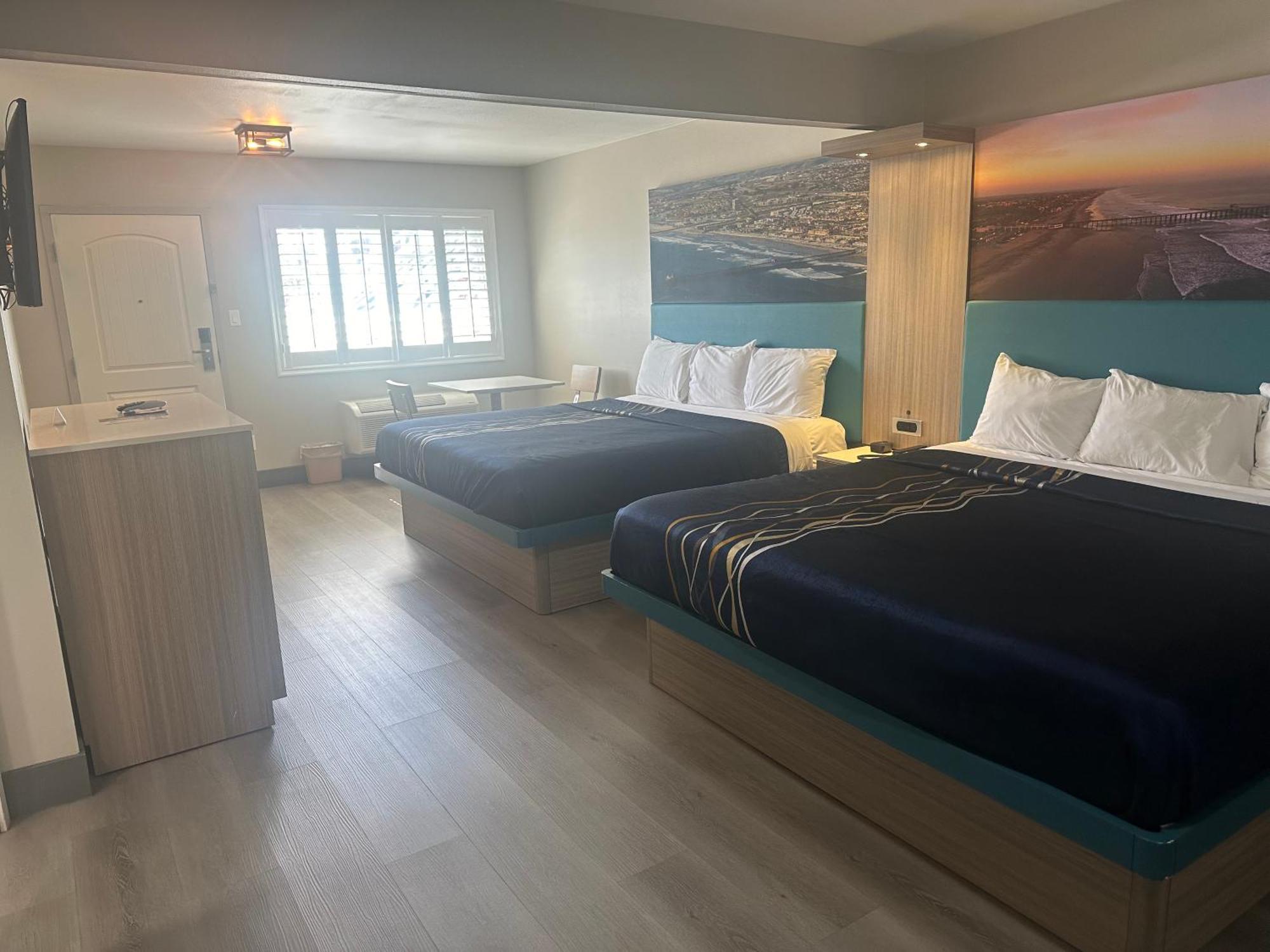 Super 8 By Wyndham Oceanside Downtown Hotell Exteriör bild